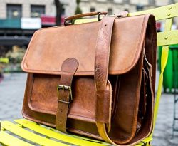 Shakun Leather Handmade Messenger Handmade Laptop Bag Single Strap Front With Side Pockets, NEW